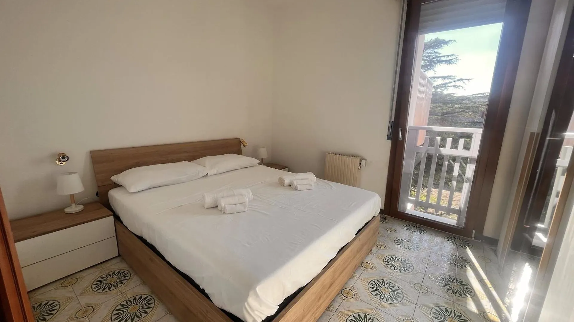 Apartment 200Mt Lake - Flower Home With Pool & Tennis Peschiera del Garda Italy